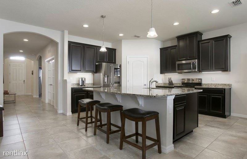 922 Glazebrook Loop - Photo 2 of 11