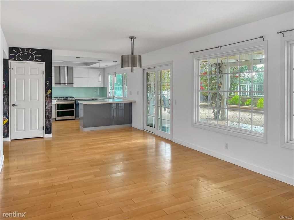 27911 Lucero - Photo 2 of 10