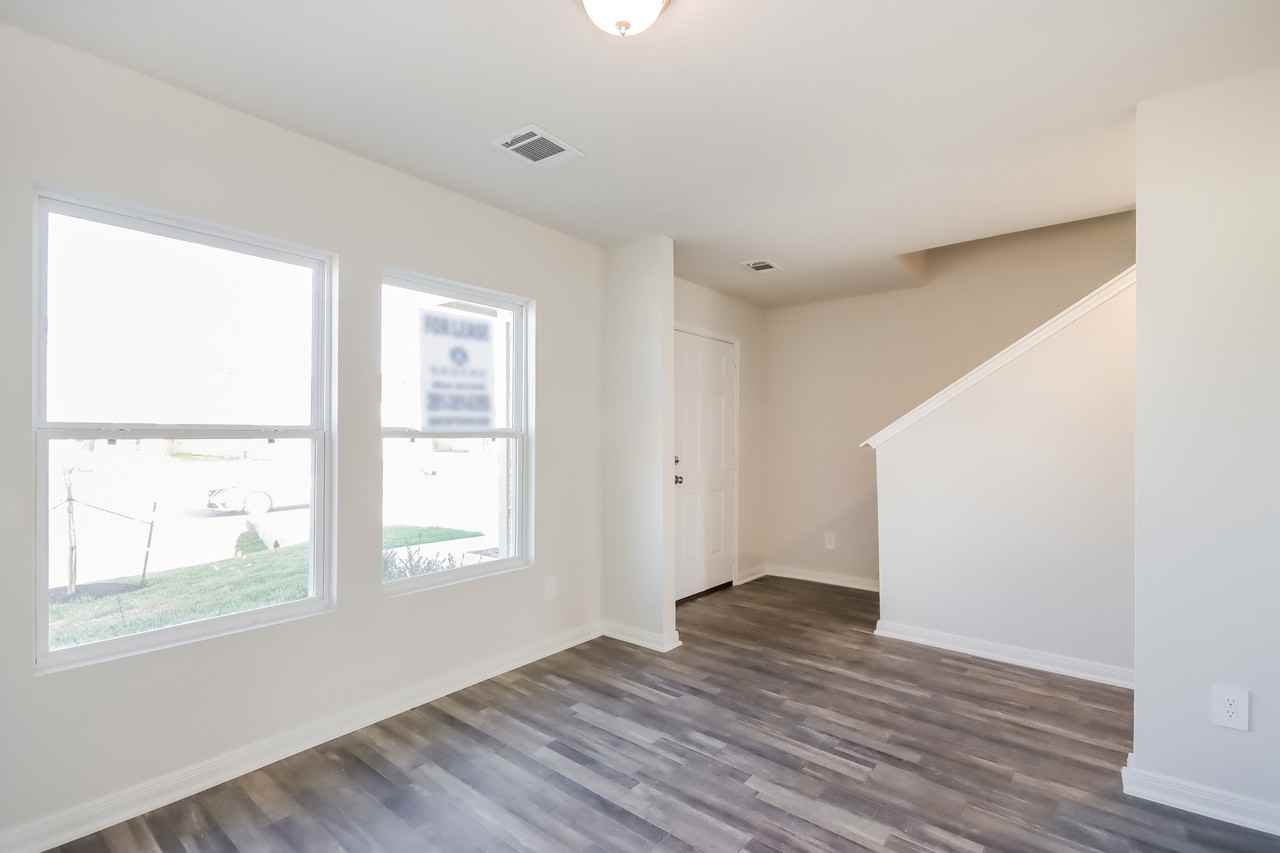 15819 Del Norte Dr - Photo 2 of 18