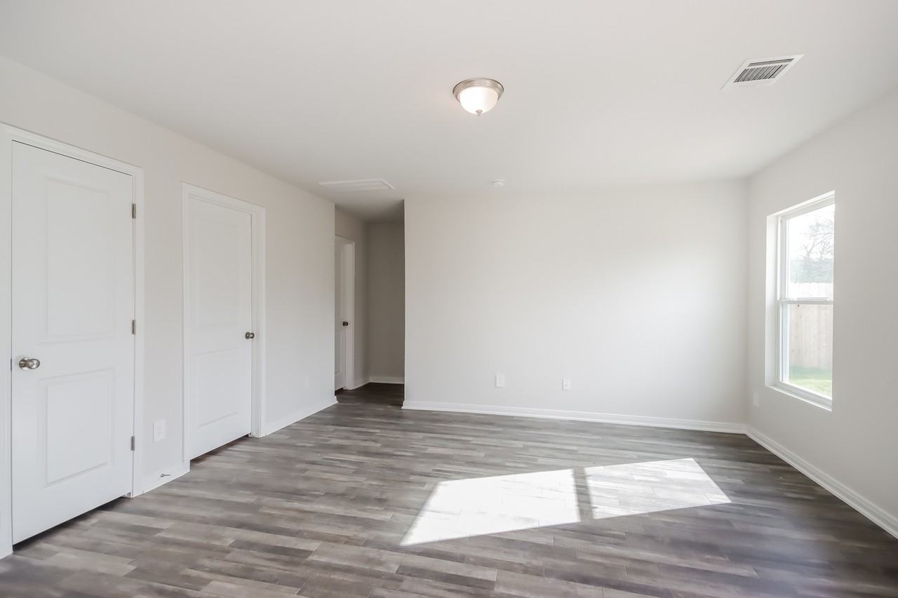 15819 Del Norte Dr - Photo 3 of 18