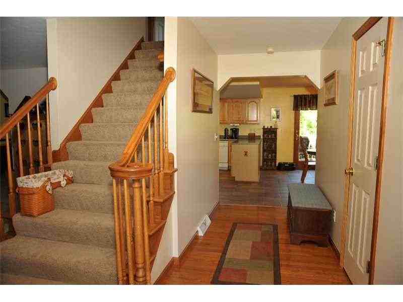 108 Alana Dr - Photo 2 of 25