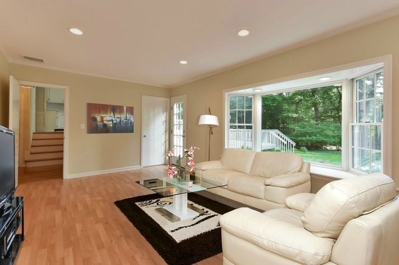 458 Sicomac Ave - Photo 2 of 7