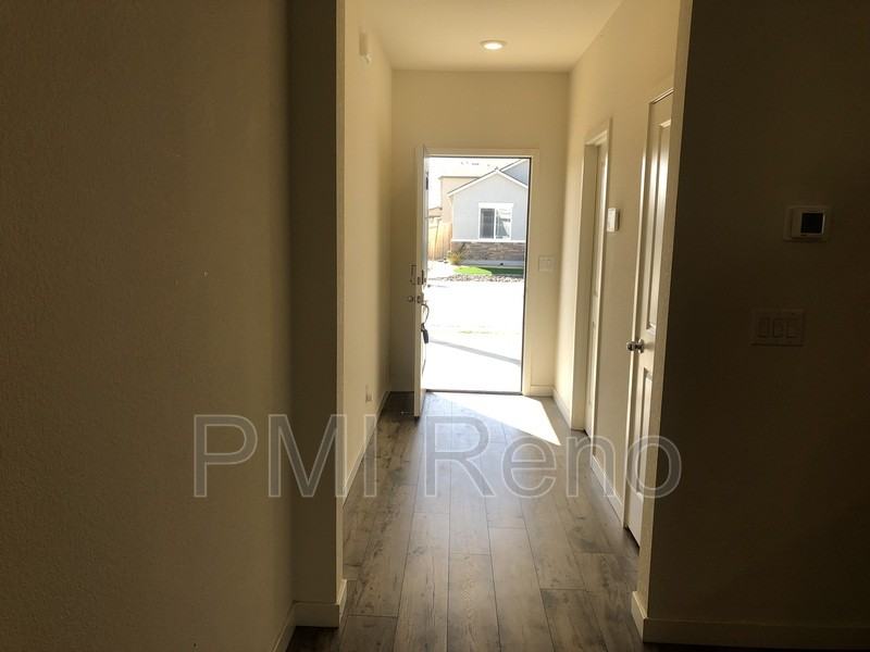 1396 Hickory Tree Dr - Photo 2 of 20