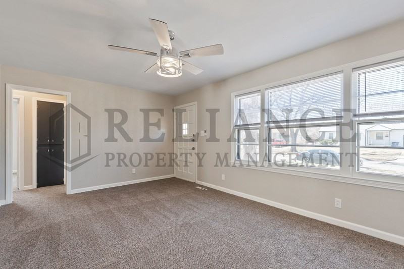 1562 N Floberta Rd - Photo 7 of 21