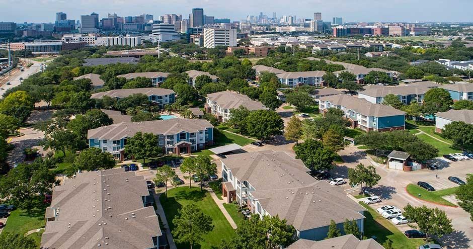 8181 Med Center Apartments - Photo 4 of 50