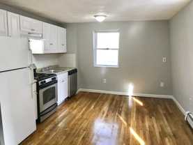 75 7th St #3 - Photo 1 of 1