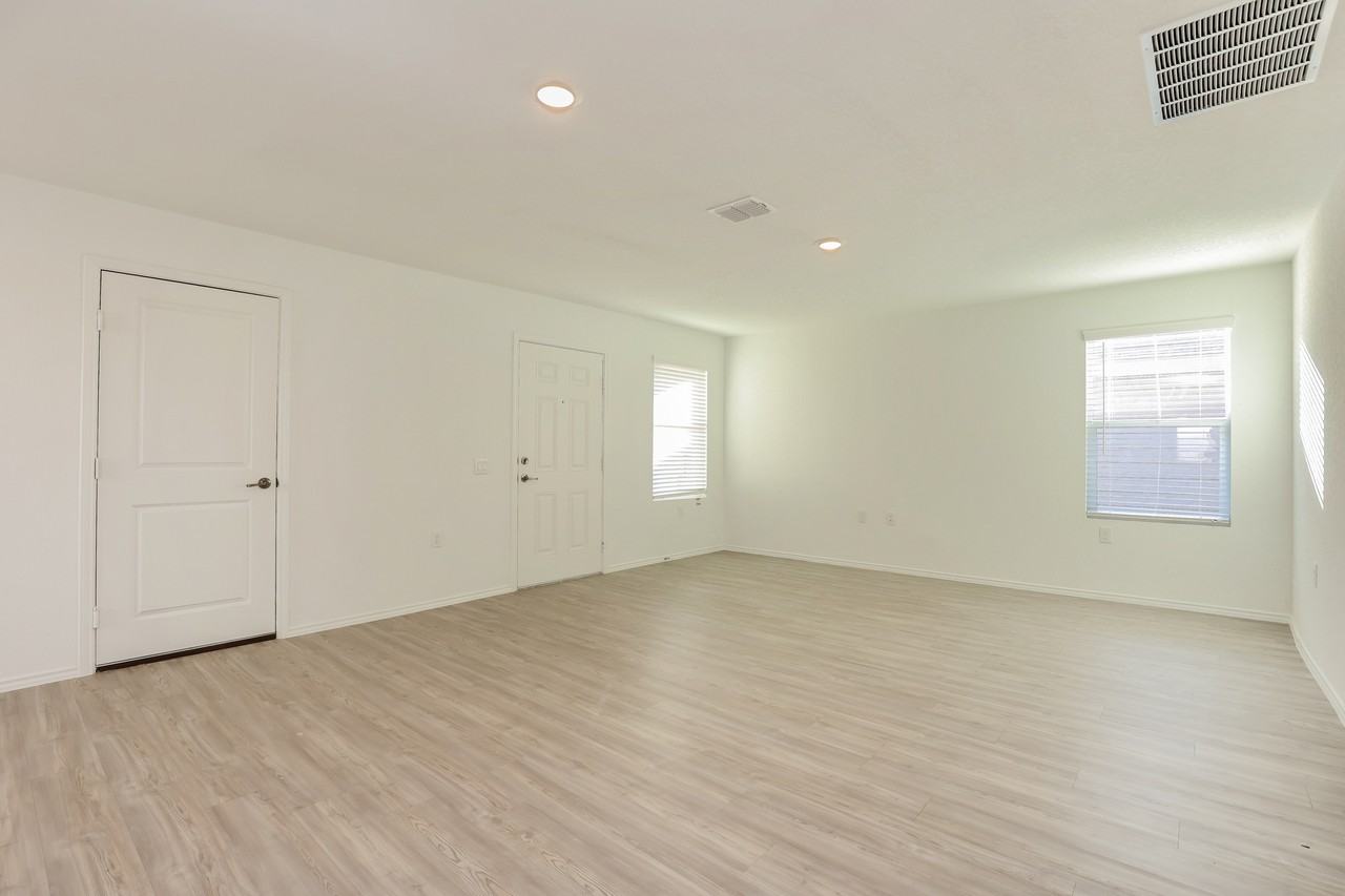 4438 Emma Way - Photo 5 of 16