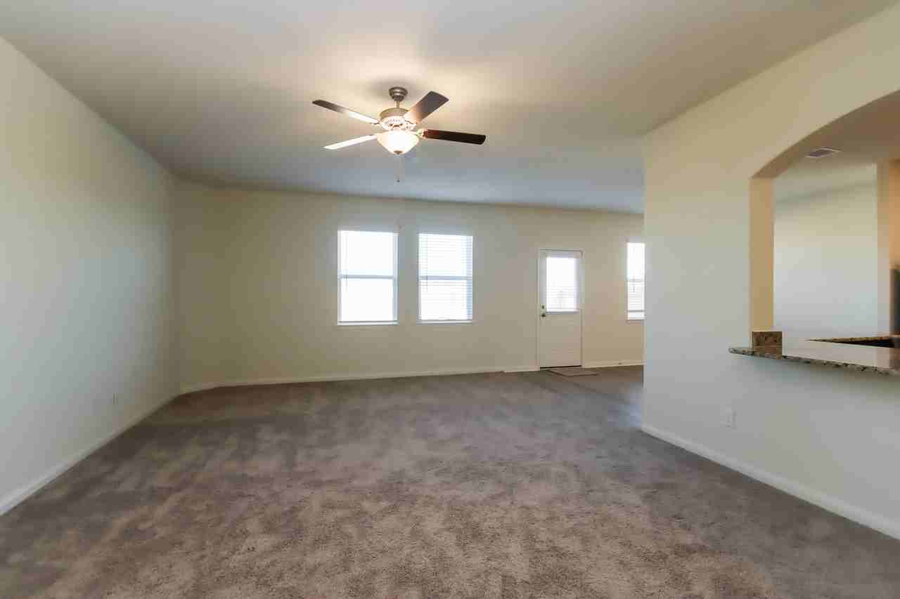 5902 5902 Sapphire Lagoon Rd - Photo 3 of 19