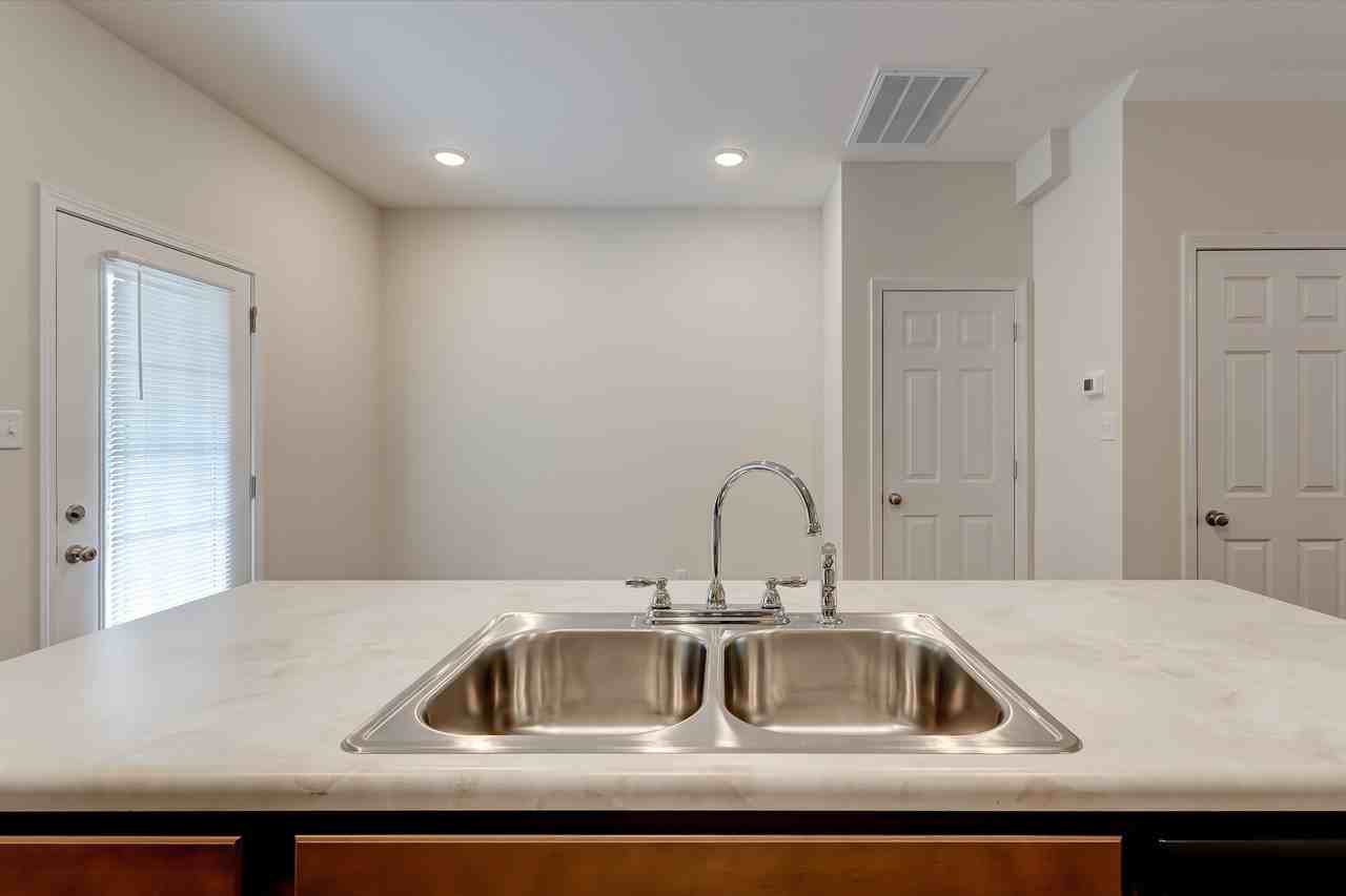 410 E Norton Rd #1 - Photo 7 of 38