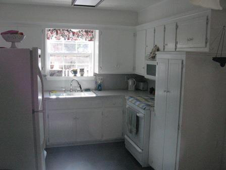 1701 Lenox Dr - Photo 7 of 9