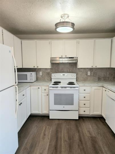 10105 W Eshelman St - Photo 3 of 11