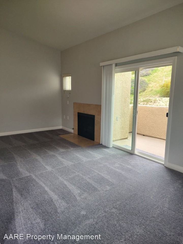 400 Sea Cliff Way #406 - Photo 2 of 13