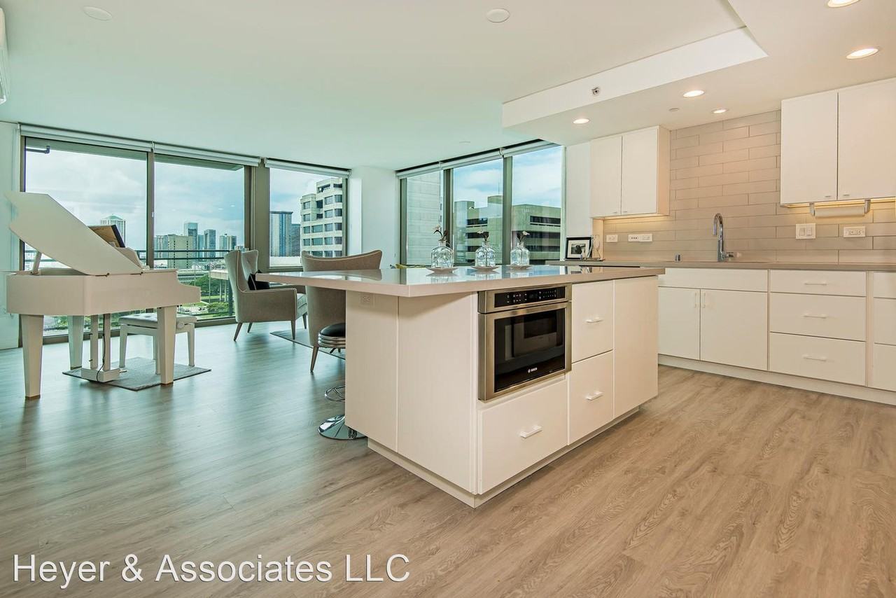 1200 Queen Emma St #1302