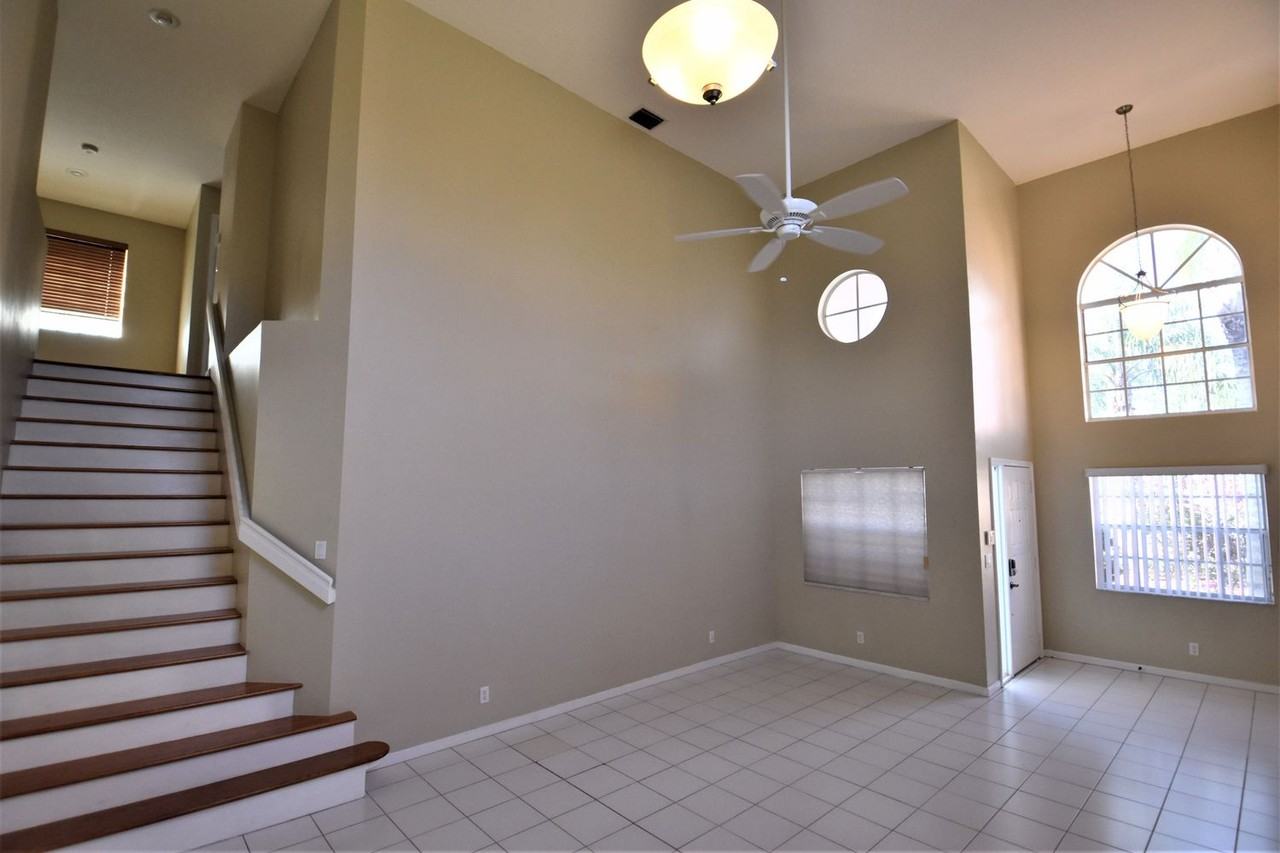 12400 Summer Springs Dr - Photo 2 of 18