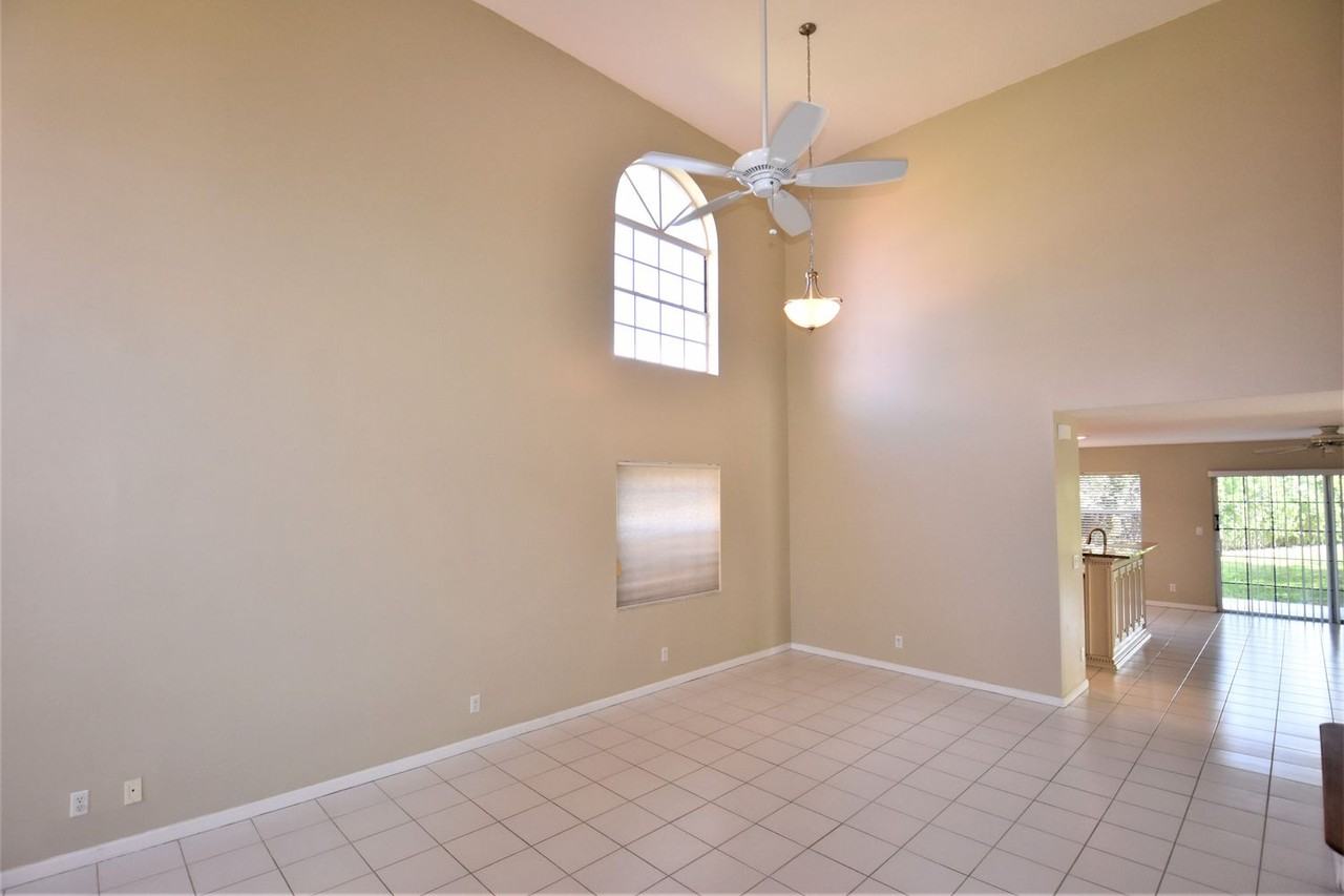 12400 Summer Springs Dr - Photo 3 of 18