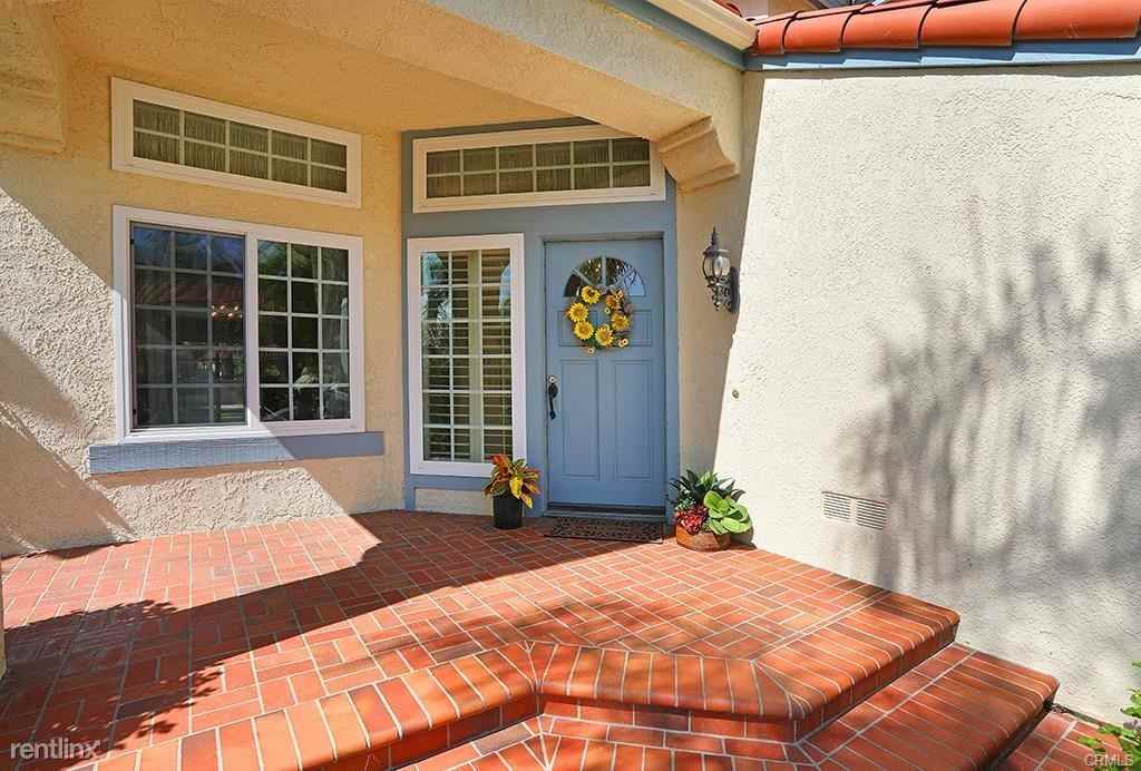 21171 Foxtail - Photo 2 of 10