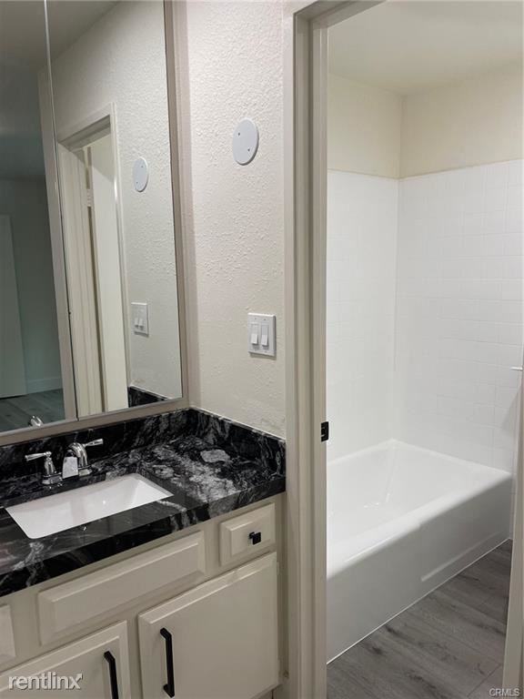 205 Sapphire Ave - Photo 2 of 10