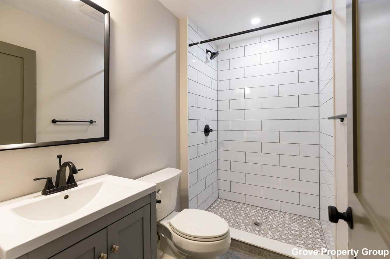 206 L St #2 - Photo 2 of 15