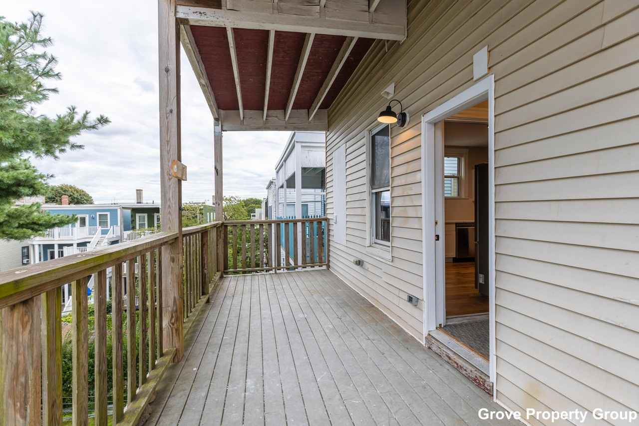 206 L St #2 - Photo 6 of 15