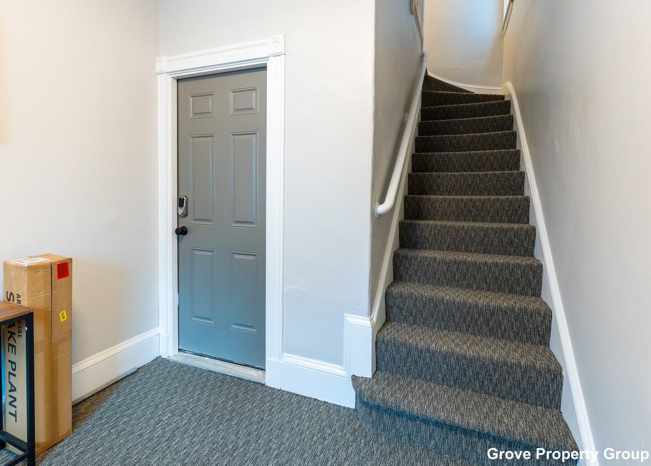 206 L St #2 - Photo 7 of 15