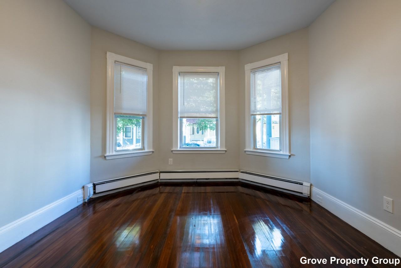 717 E 2nd St #2 - Photo 2 of 17