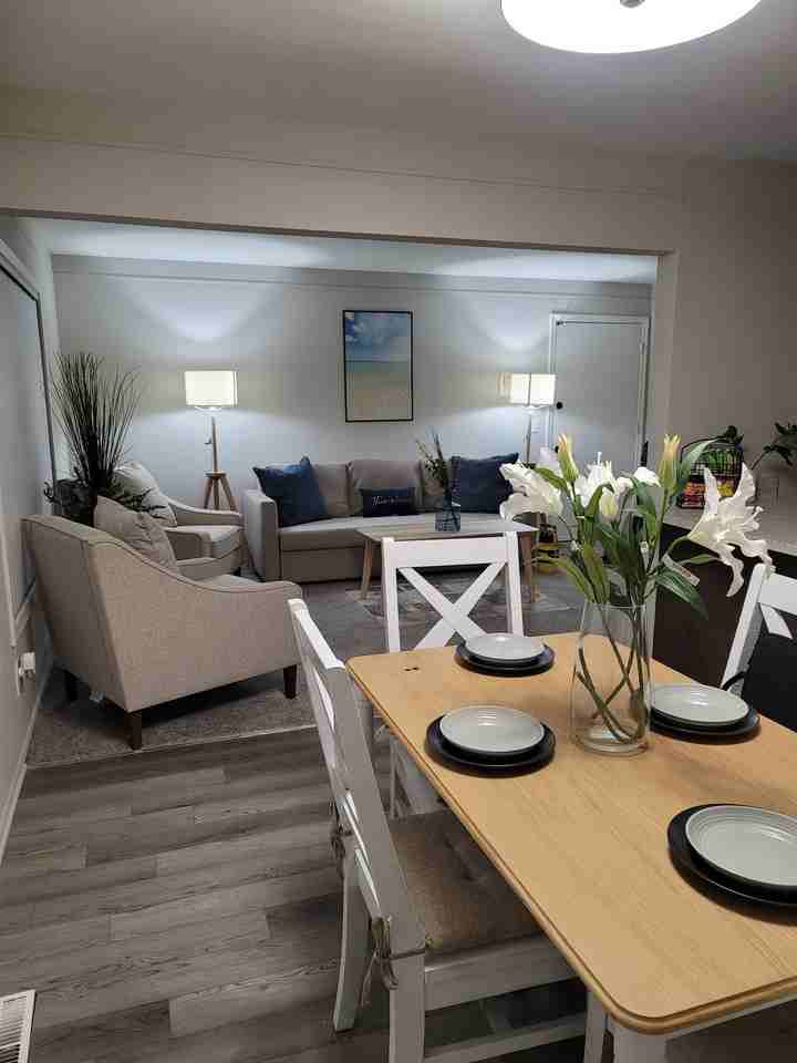 5040 HEATHER DR - Photo 3 of 10