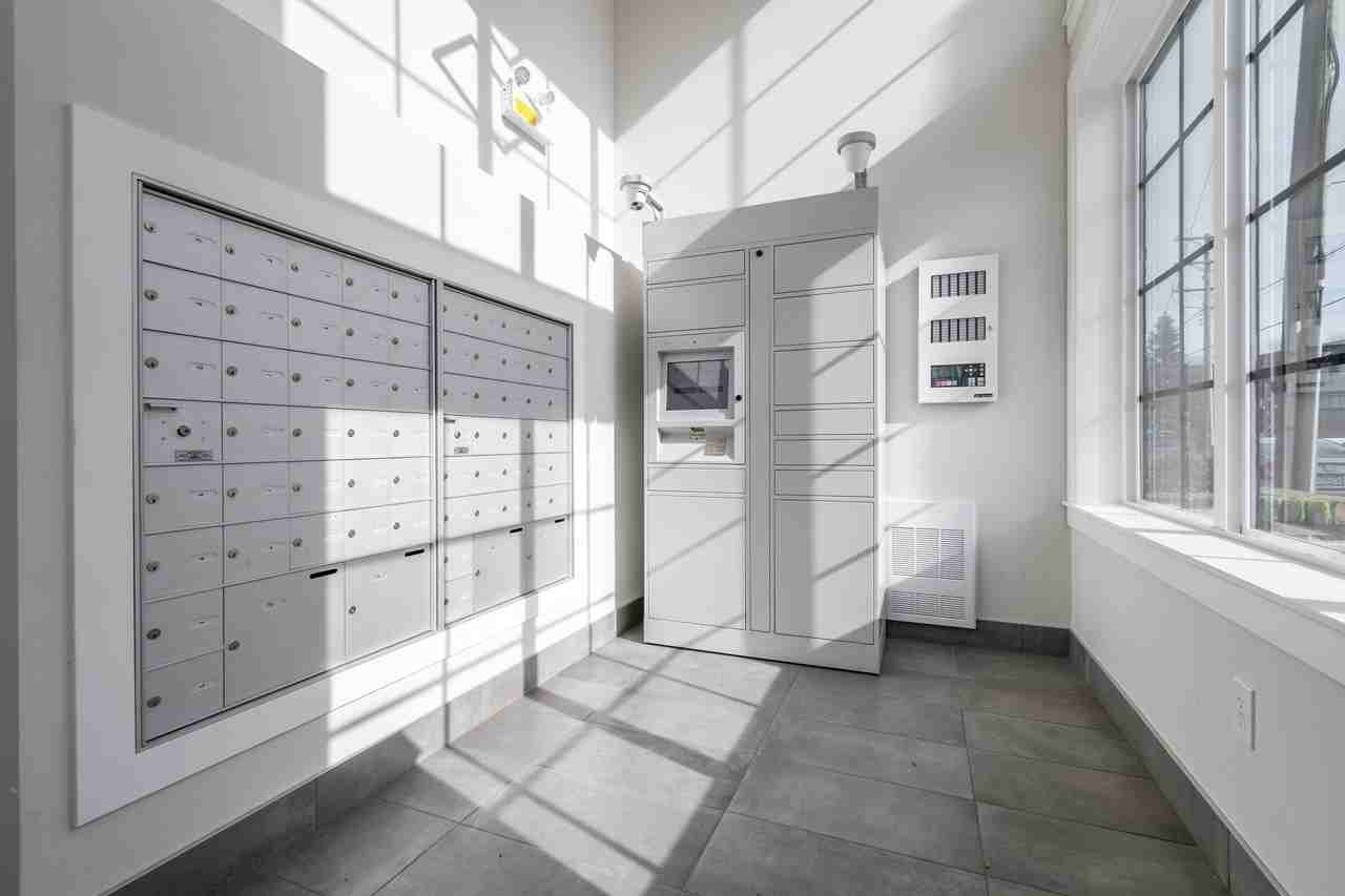 9280 Young Road #Main - Photo 3 of 28