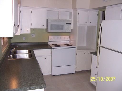 1510 Smith Dr - Photo 2 of 5