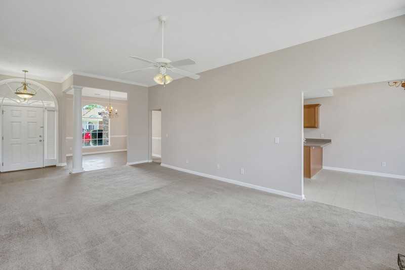 125 Hopeland Dr #1 - Photo 3 of 19