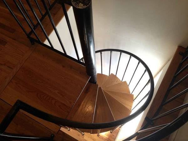 556 4th Ave - Photo 3 of 5