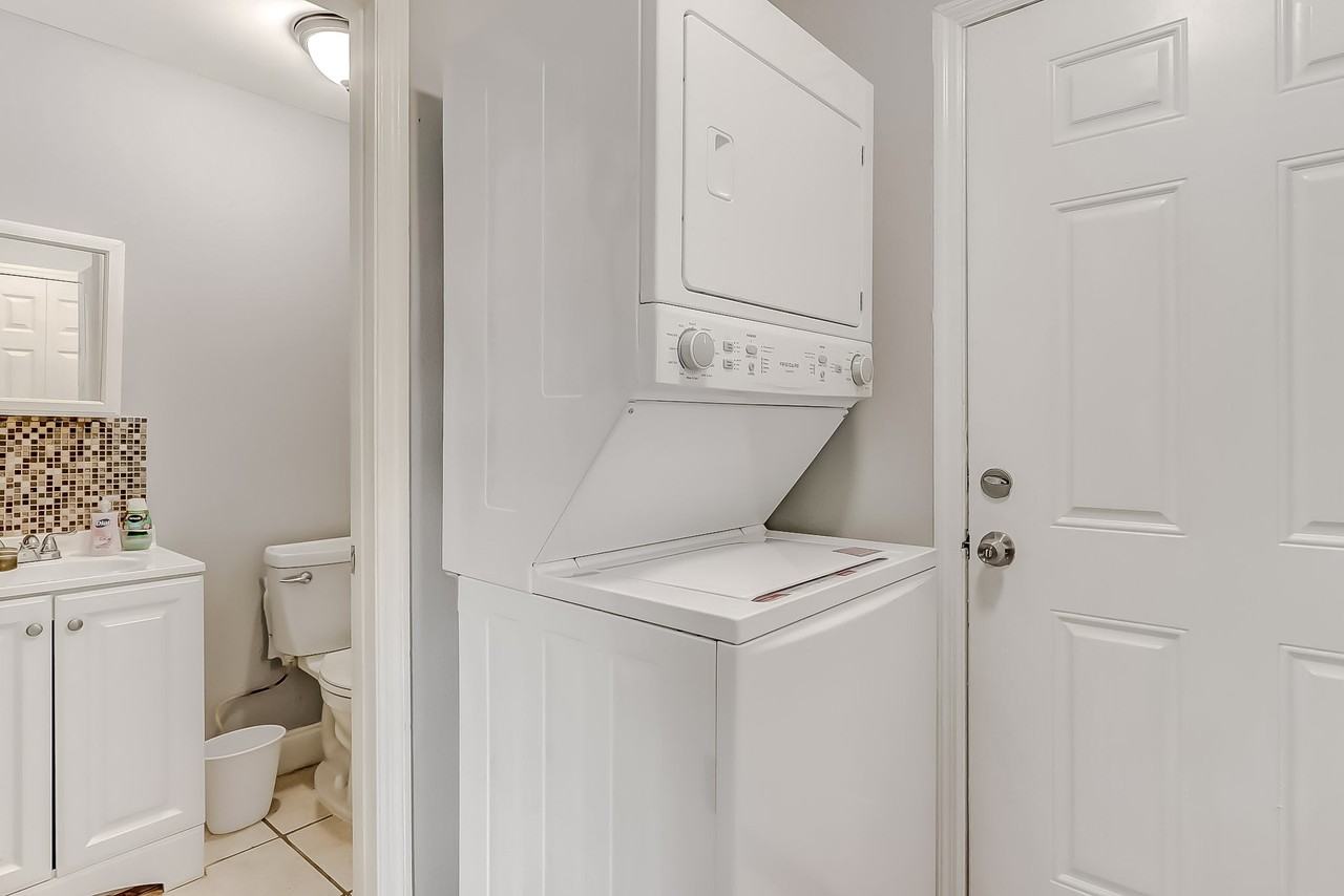 W 22nd St - Photo 6 of 8