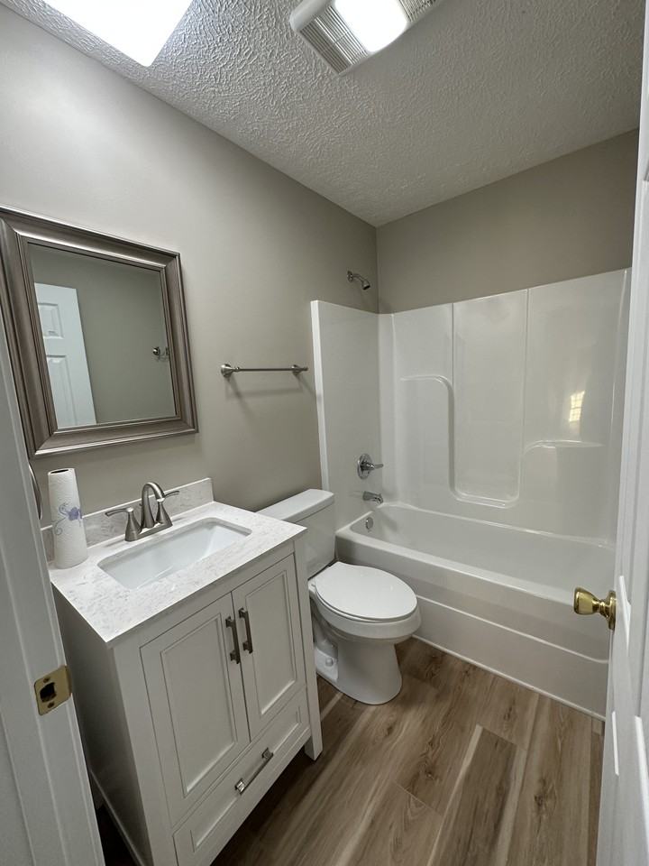 205 Harrison St - Photo 3 of 6