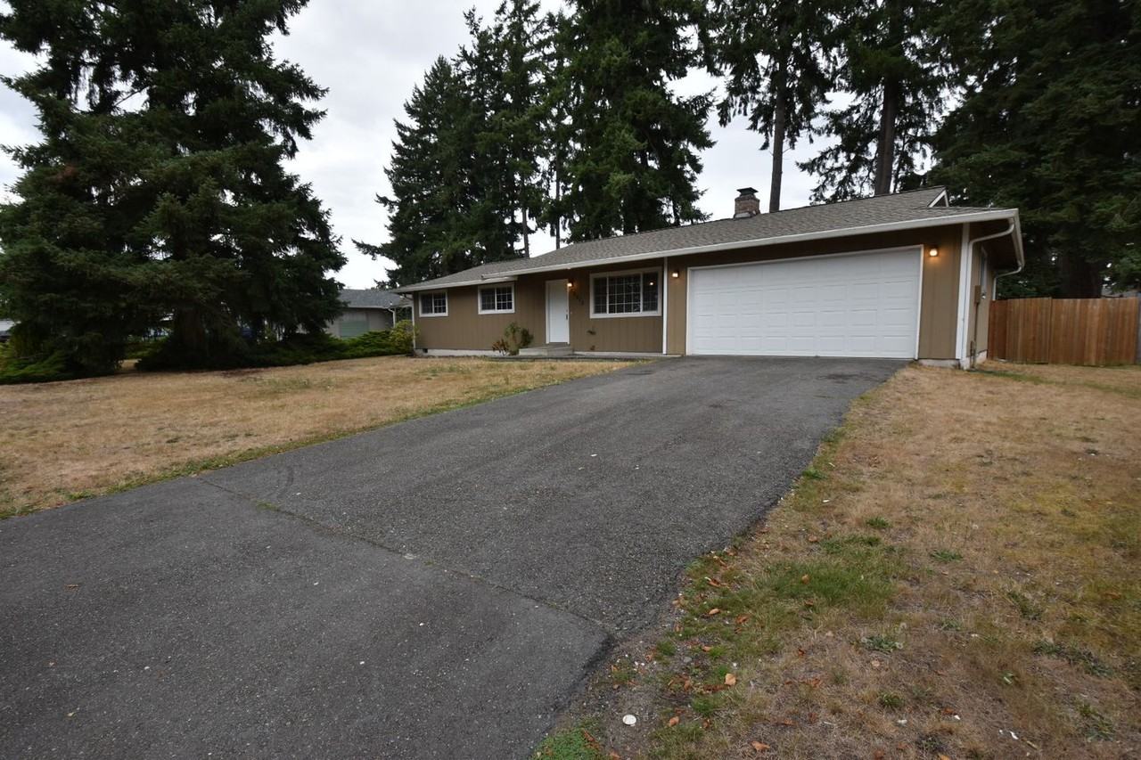 22013 43rd Ave E - Photo 2 of 10