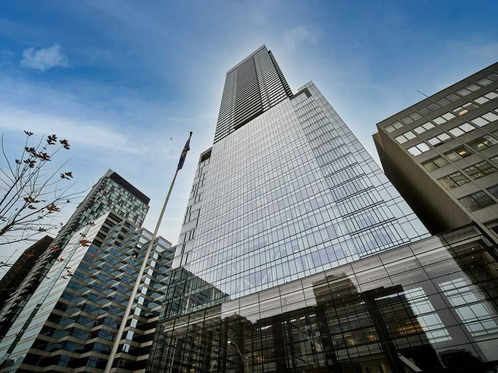 488 University Avenue #2705