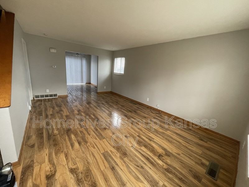 9273 Nieman Rd - Photo 2 of 17