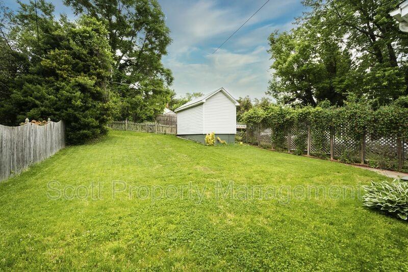 1116 Overbrook Rd - Photo 3 of 27