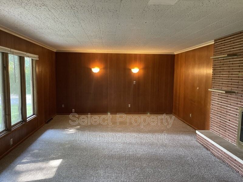 7616 W Jefferson Blvd - Photo 3 of 24