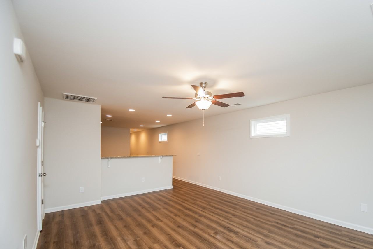 314 Noble Ln - Photo 2 of 18