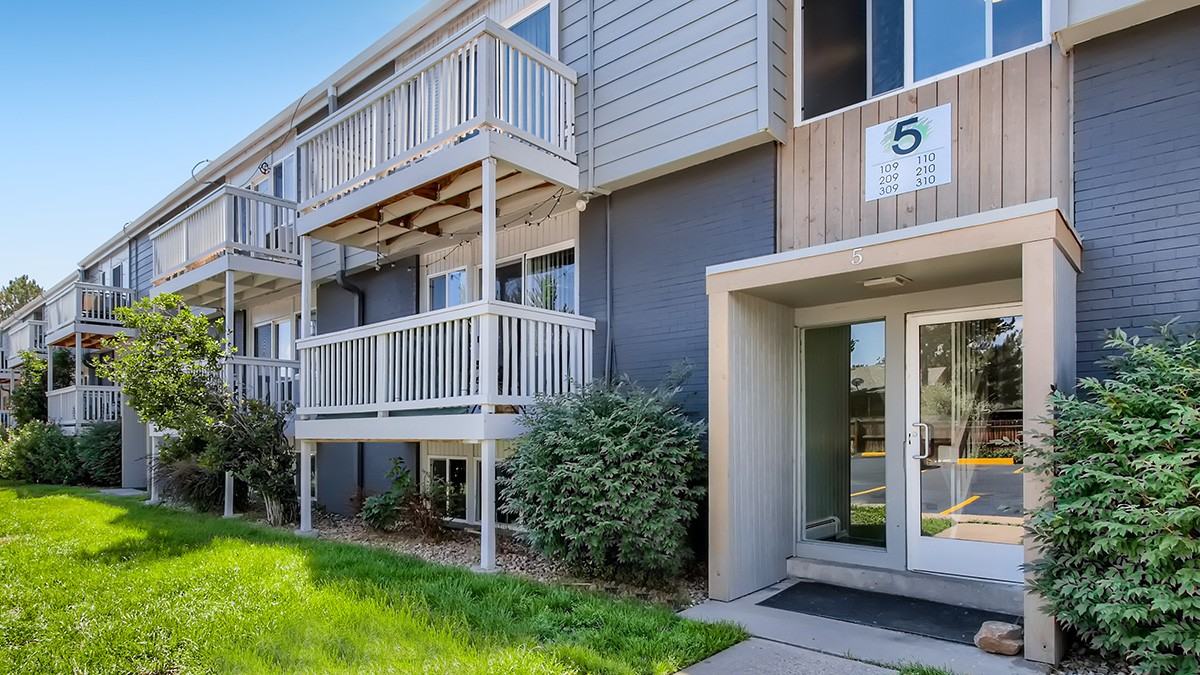 Reserve at Oak Park - Photo 2 of 34