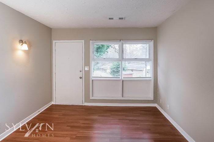 450 Fairburn Rd Nw - Photo 2 of 14