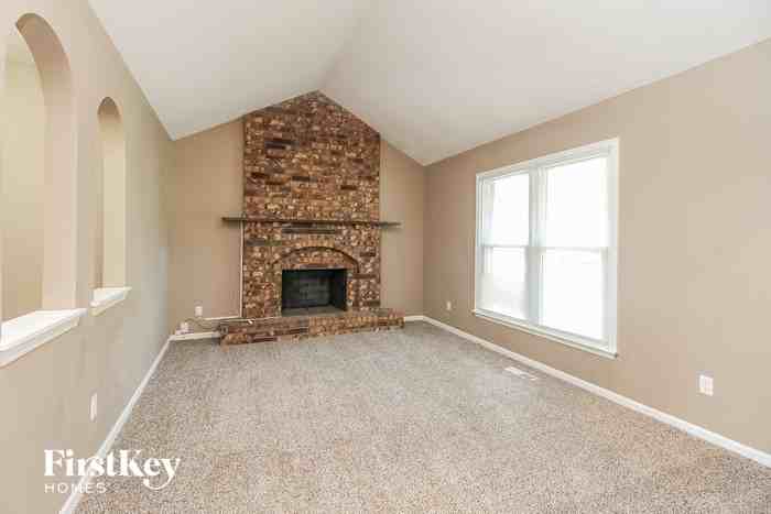 515 Nw 87th Ter - Photo 3 of 15