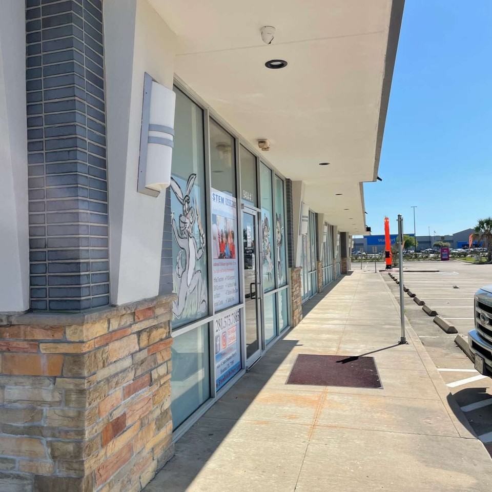 9404 West Sam Houston Parkway South #C - Photo 4 of 4