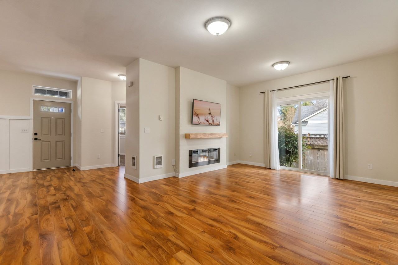 5231 66th Ave Se #1 - Photo 3 of 40