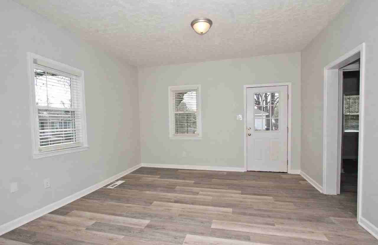 1300 Todd Ave #1 - Photo 3 of 12