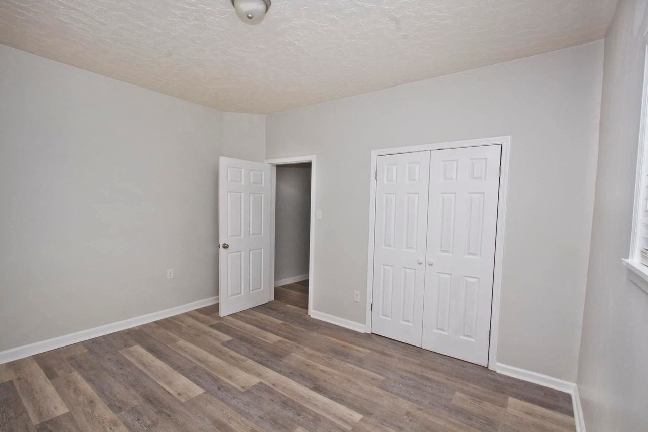 1300 Todd Ave #1 - Photo 6 of 12