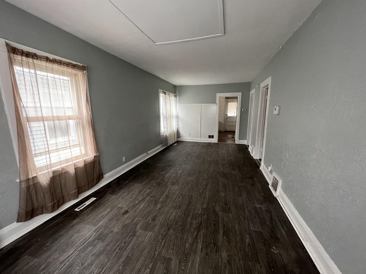 1942 Barrows St #1 - Photo 4 of 17