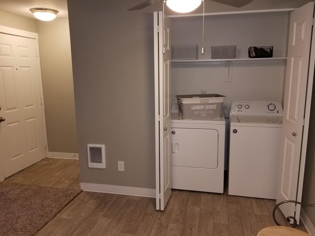 1930 Southeast 6th Street - Photo 7 of 11