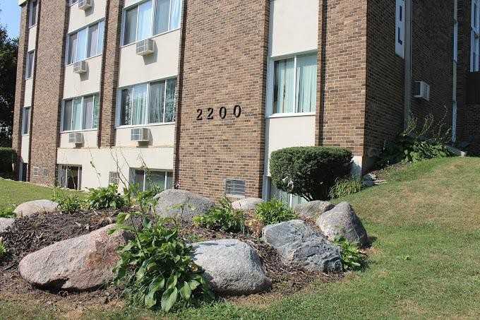 2200 Blaisdell Ave - Photo 2 of 8