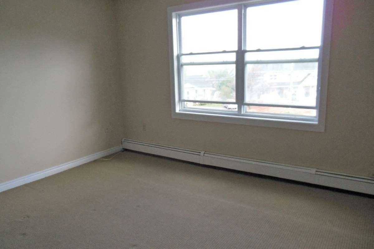 Chateau Heights Apartments 219, 221, 223 St. Peters Rd