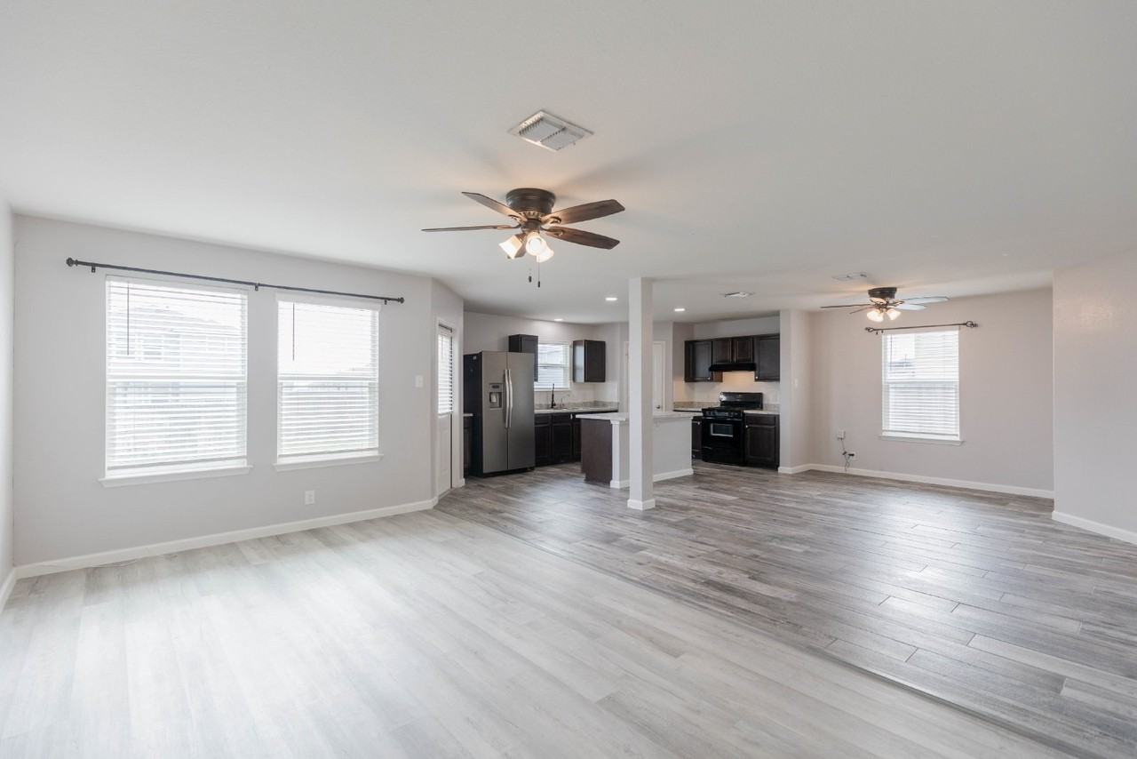 6414 Dynamic Sound - Photo 3 of 30